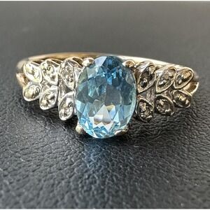 Accent Ring Size 4.25 Blue Topaz w 8 Pave Diamonds 14K‎ Yellow Gold Band 1.9g